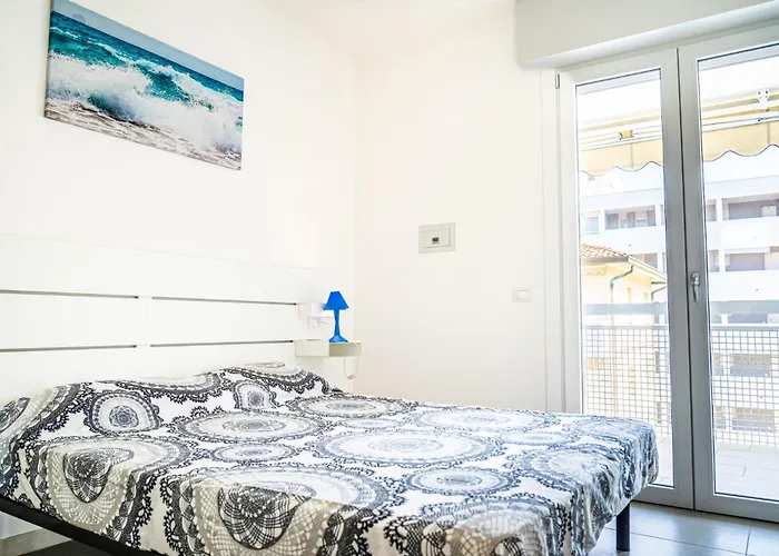 Athena * ביביונה