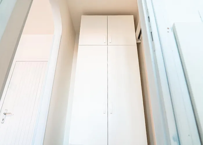 Athena * Μπιμπιόνε