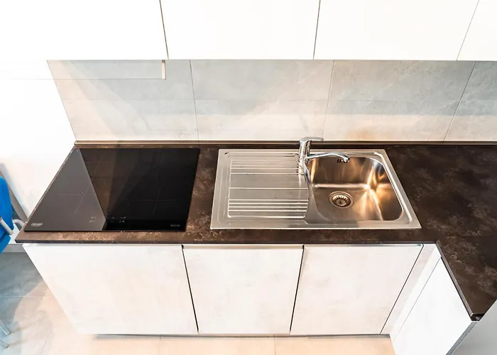 Athena * Μπιμπιόνε